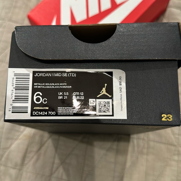 Nike Jordan 1 Mid Se - Picture 1 of 4